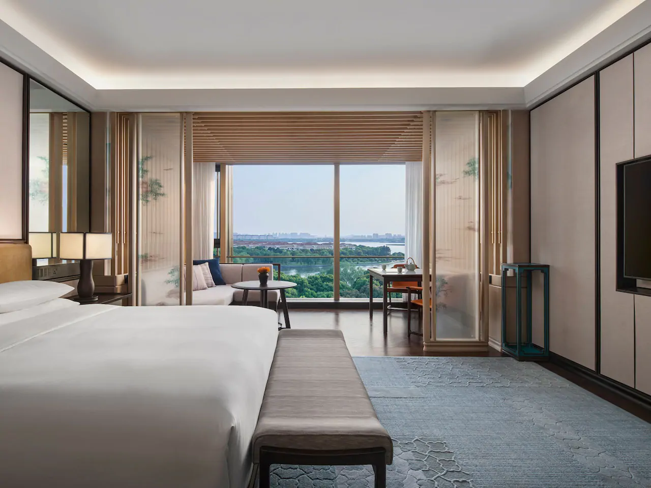 Deluxe King Room at Park Hyatt Suzhou